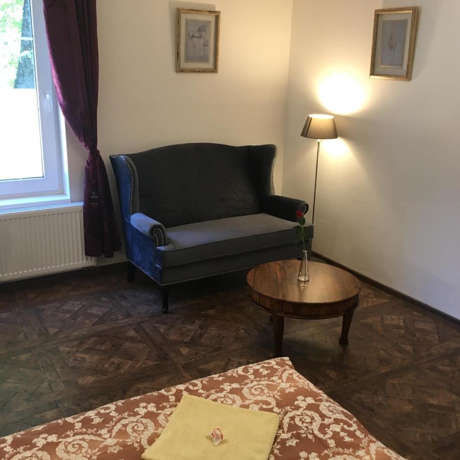 Bynovecky Zamecek Hotell Eksteriør bilde