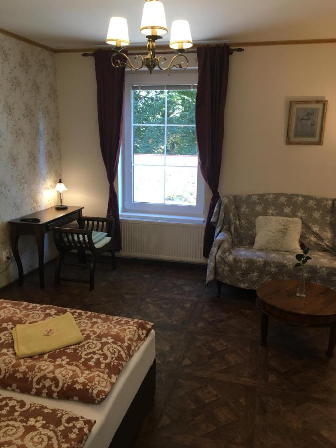 Bynovecky Zamecek Hotell Eksteriør bilde