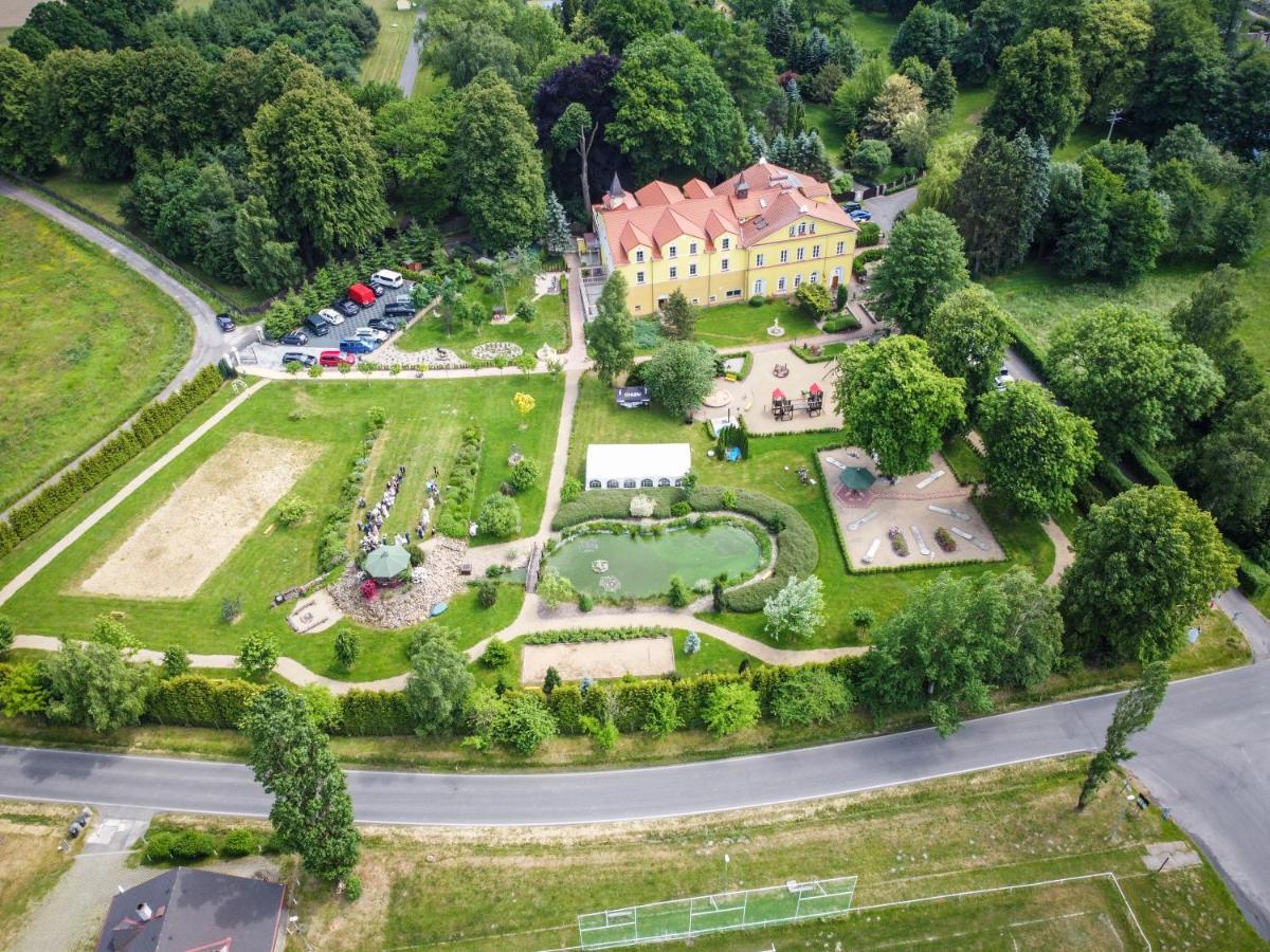 Bynovecky Zamecek Hotell Eksteriør bilde